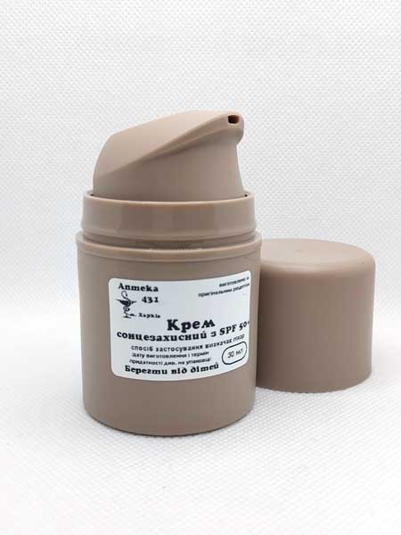 Сонцезахисний крем з SPF 50+